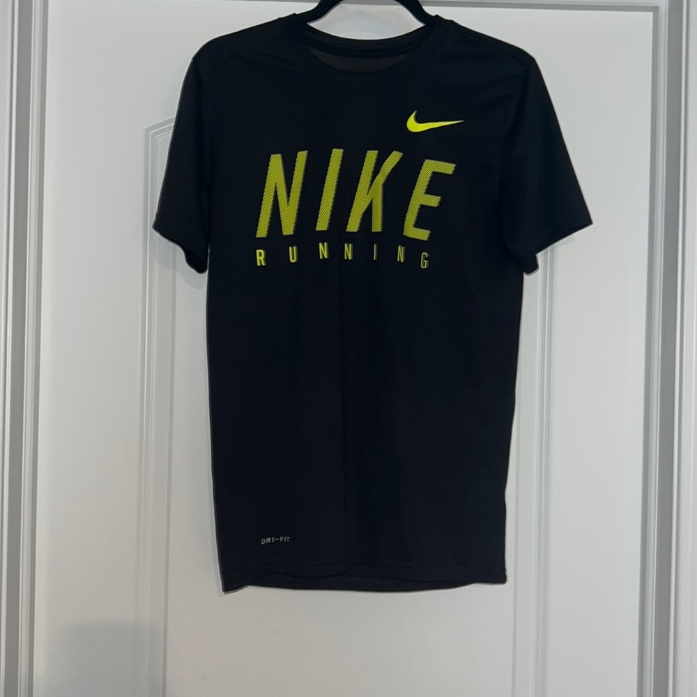 Nike dry fit short sleeve T-shirt